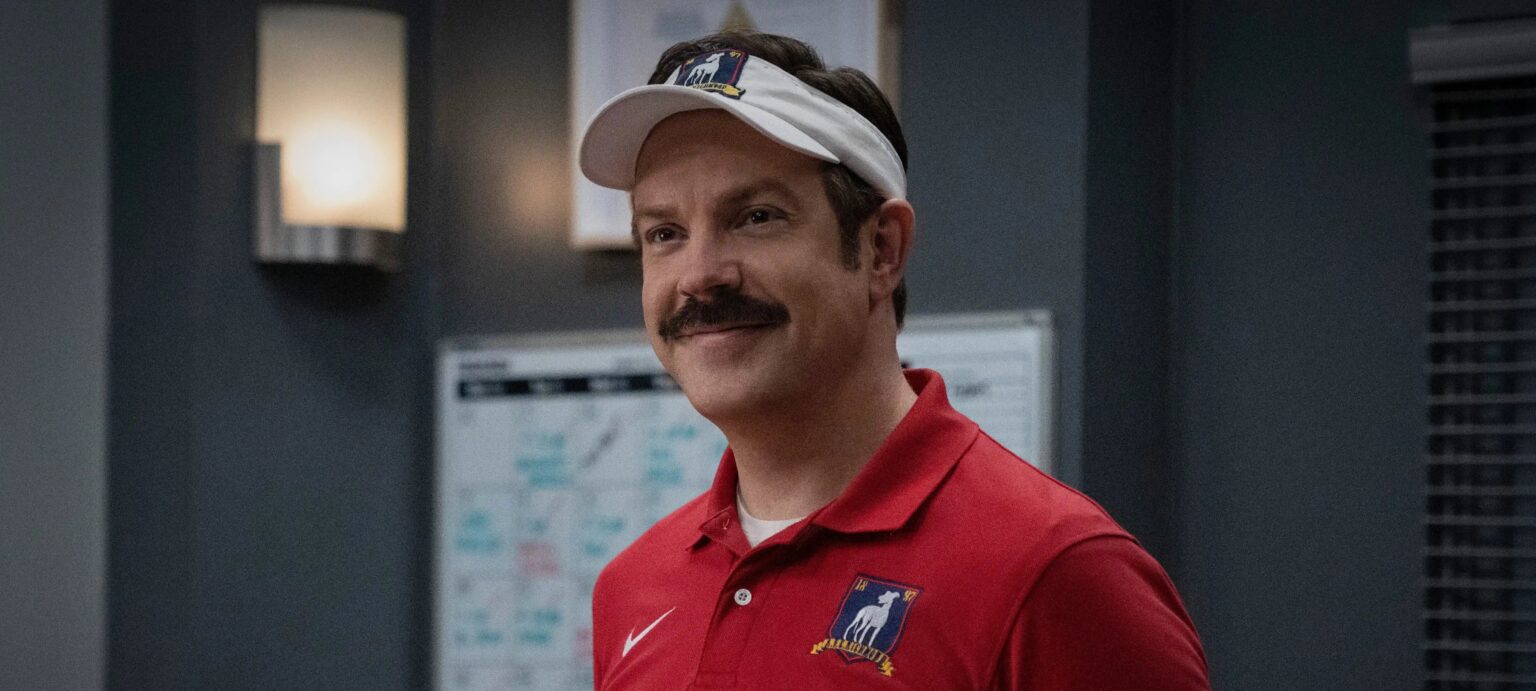 Temporada 4 de Ted Lasso estreia com boa avaliação no Rotten Tomatoes e traz mudanças para a série