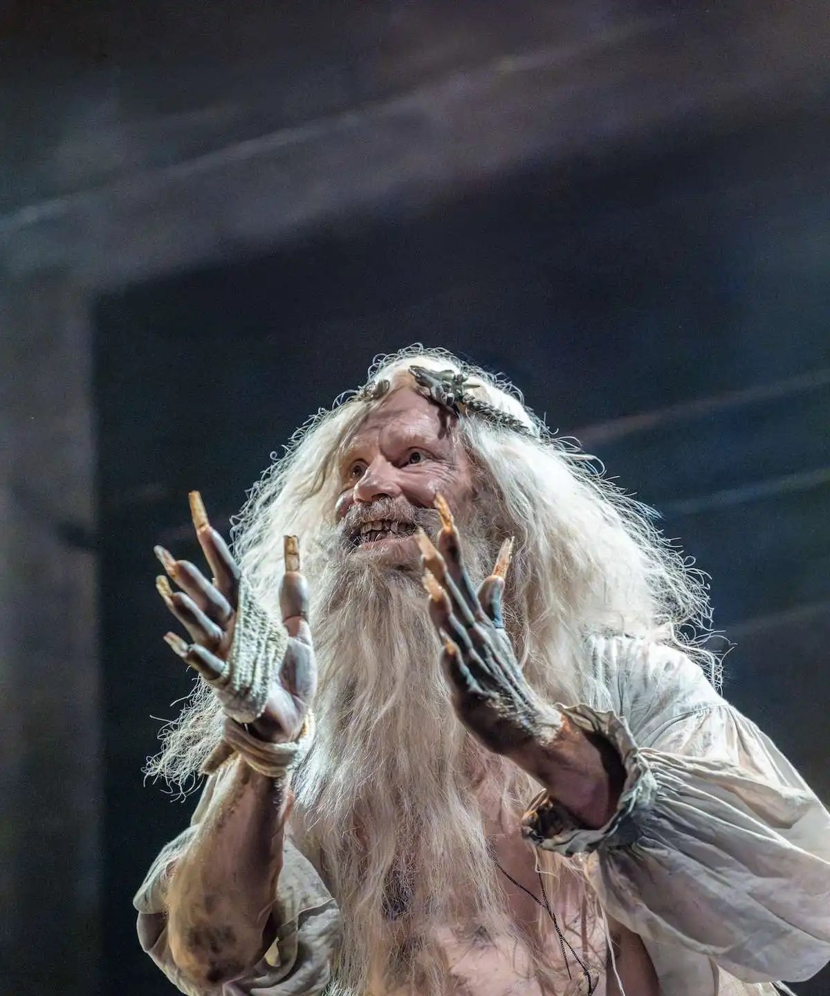 Estreia de peça teatral sobre Game of Thrones reúne Targaryens e Starks com críticas positivas