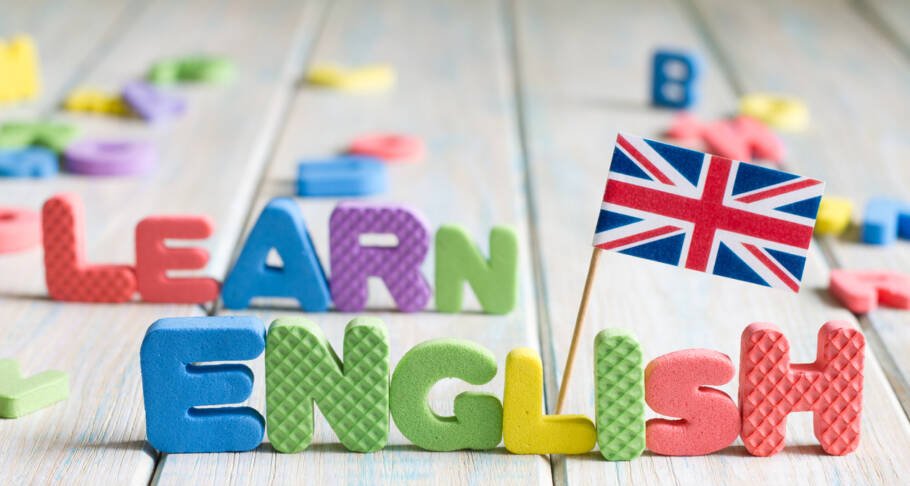 Santander oferece 10 mil vagas gratuitas em cursos online de idiomas