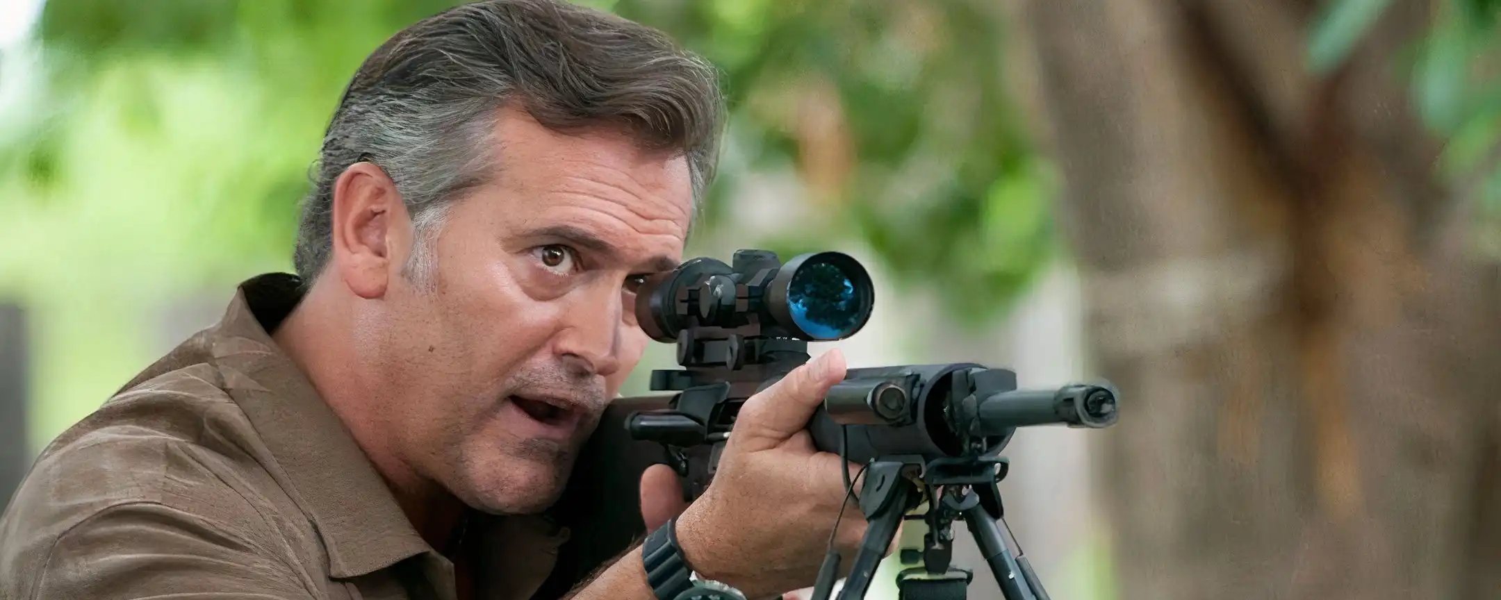 Bruce Campbell abre possibilidade para retorno e novo filme de Burn Notice