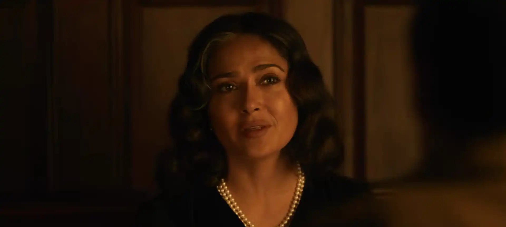 Salma Hayek estrela novo filme de vingança dirigido por Angelina Jolie com estreia em 2026