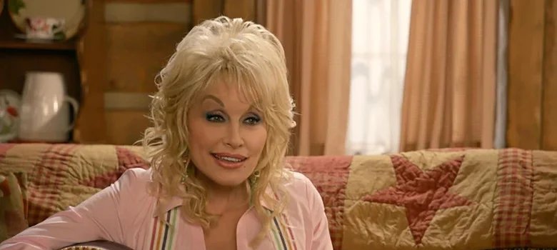 Morre Dolly Parton, lenda da música country e atriz de 9 to 5, aos 80 anos