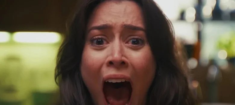 Filme de terror independente “Buddy” surpreende e lidera bilheterias em 2026