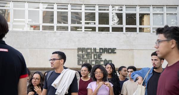 Faculdade SESI oferece 340 vagas gratuitas em licenciaturas para o Vestibular 2027