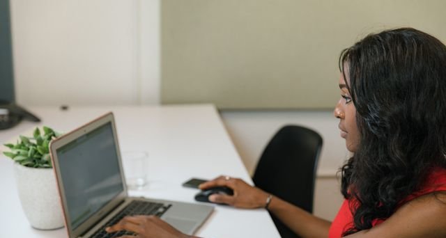 IFB oferece 1.500 vagas em cursos EAD gratuitos sobre Inteligência Artificial e Neurociência na Educação