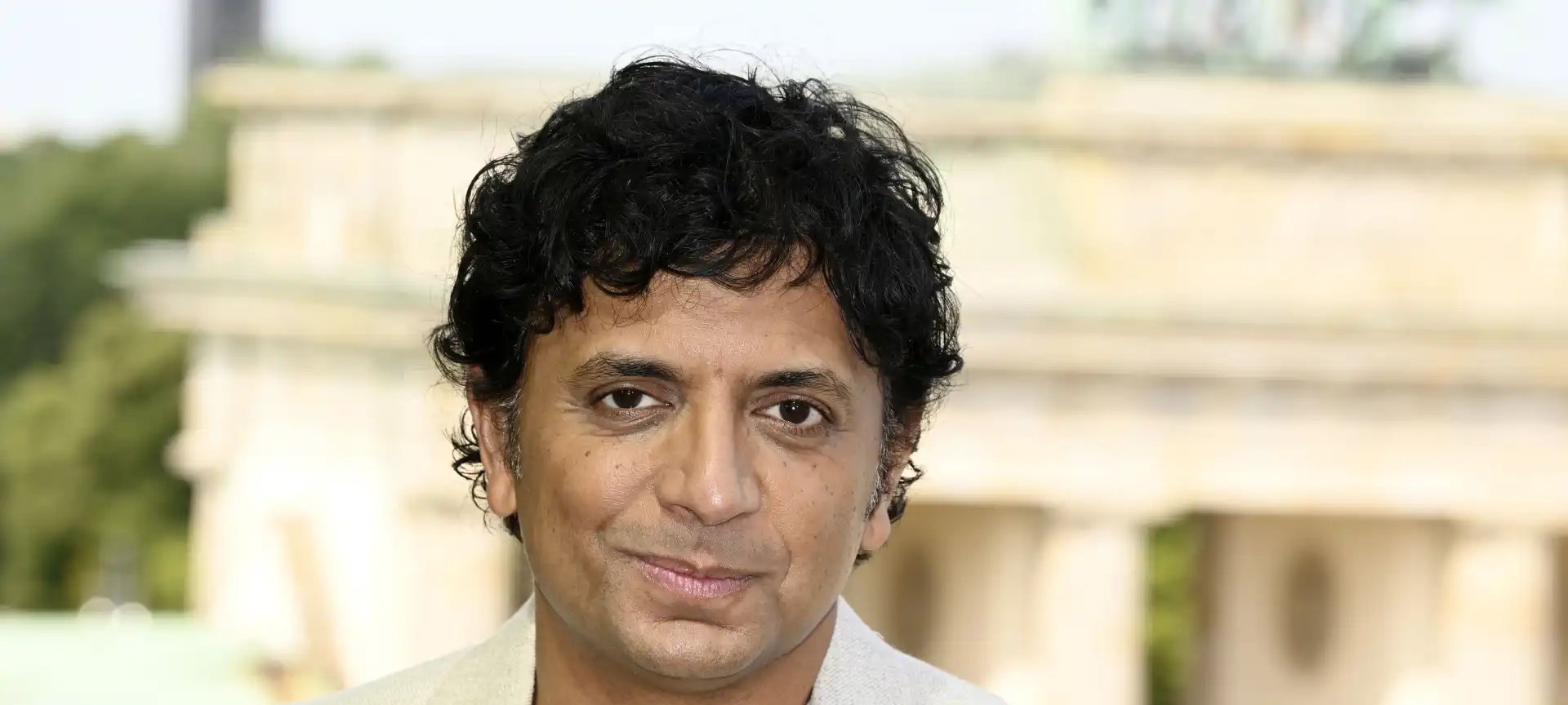 Novo filme de M. Night Shyamalan, Remain, chega com trama inspirada em O Sexto Sentido e parceria inédita