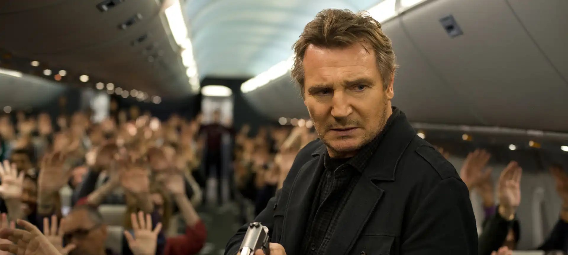 6 Filmes de Ação com Liam Neeson que Provam que Viajar com Ele é Sempre Perigoso