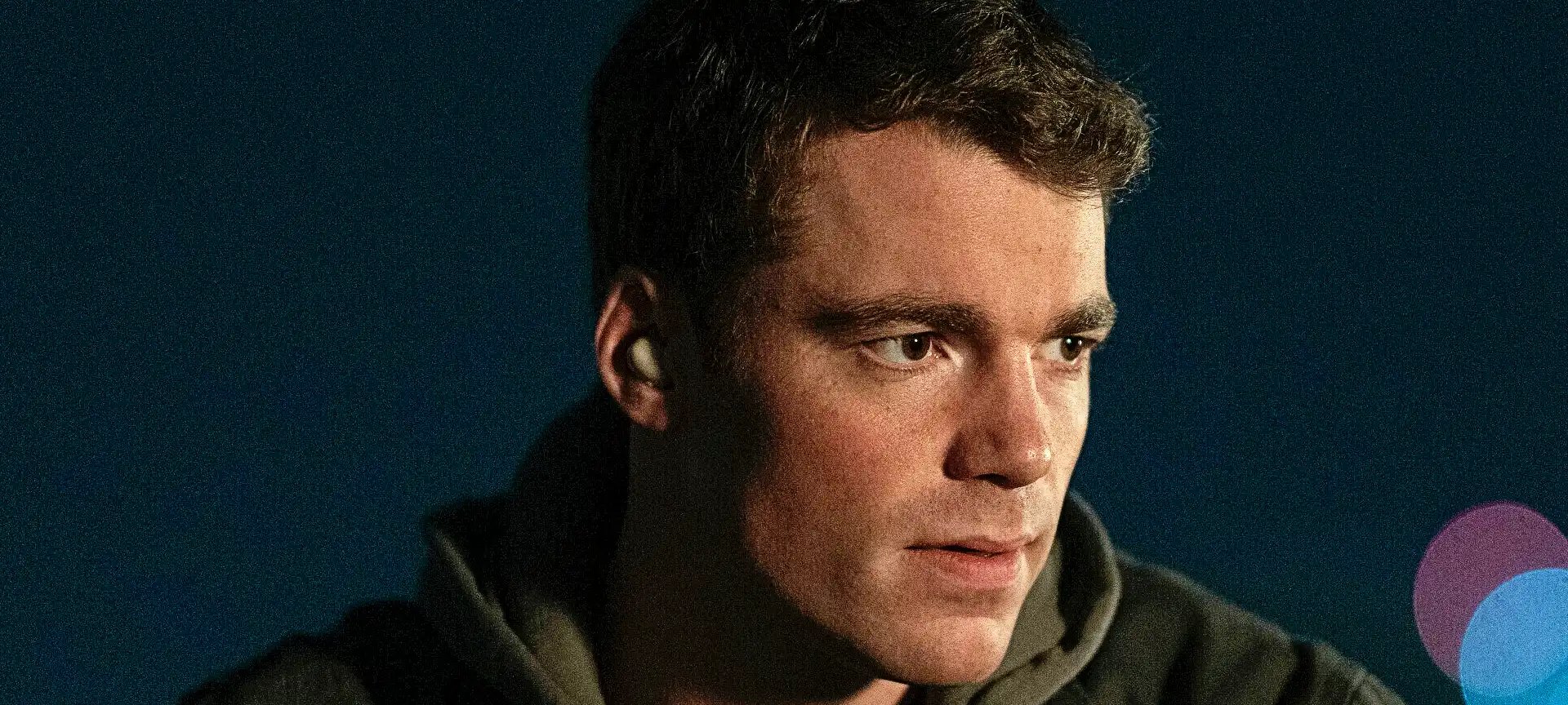 Gabriel Basso antecipa quarta temporada intensa de The Night Agent com novos personagens e mais ação