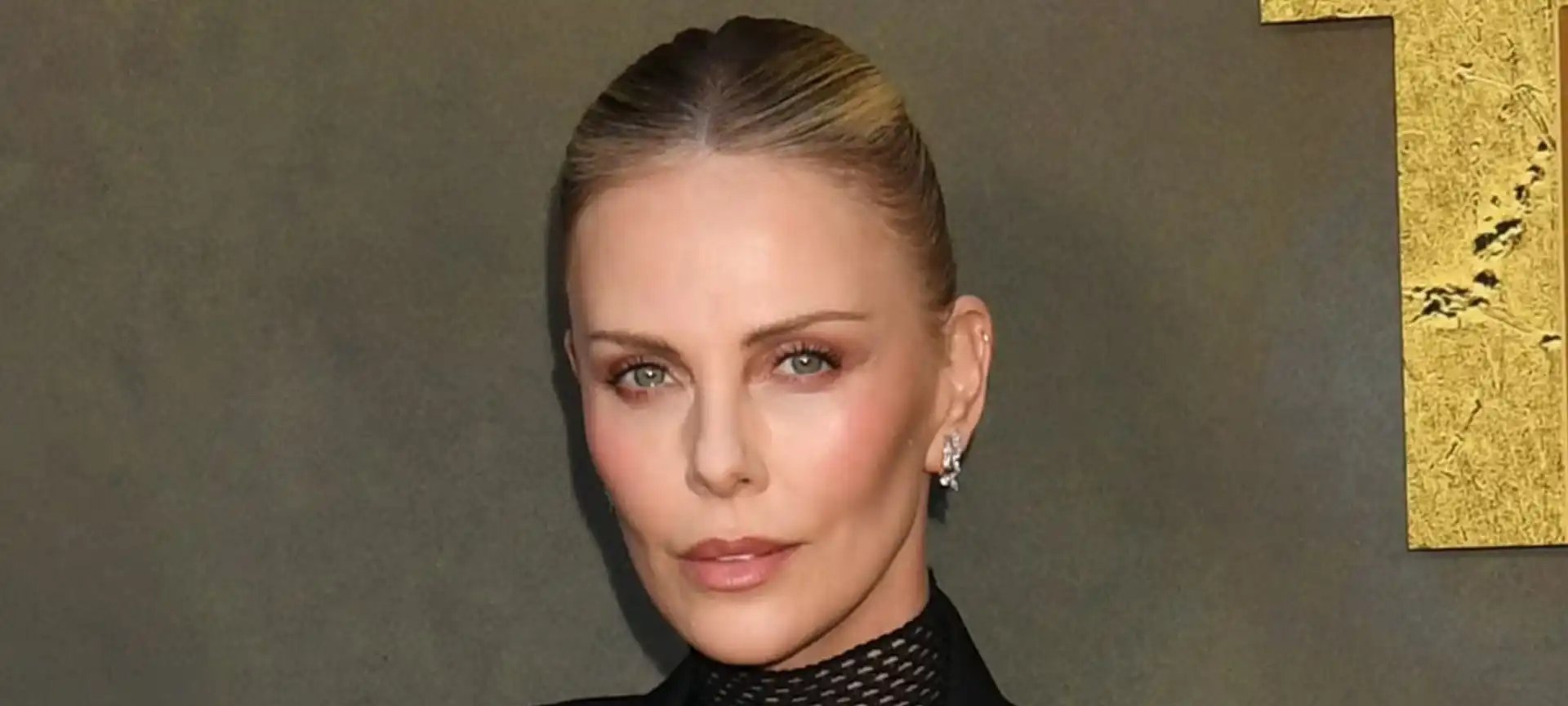 Charlize Theron será produtora executiva da série live-action de The Mafia Nanny para Hulu