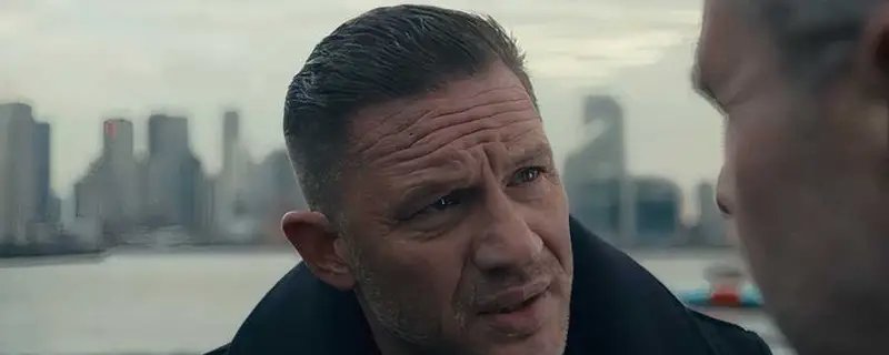 Tom Hardy detalha transformações de Harry Da Souza em MobLand temporada 2