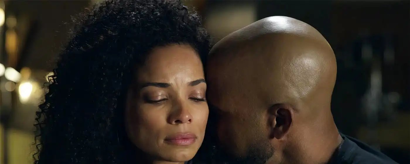 Shemar Moore comenta retorno de Rochelle Aytes e mudanças em S.W.A.T. Exiles após reviravolta na trama de Hondo