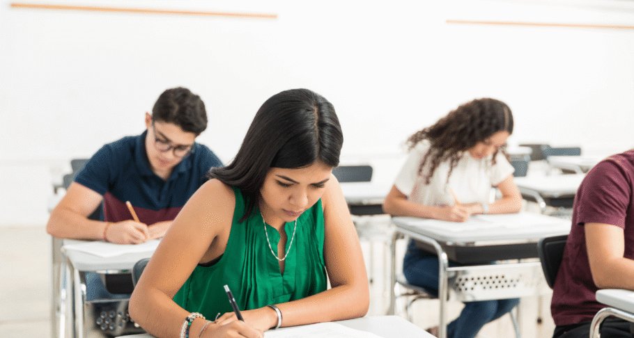 Inglês no Enem 2026: estratégias e cuidados para garantir um bom desempenho