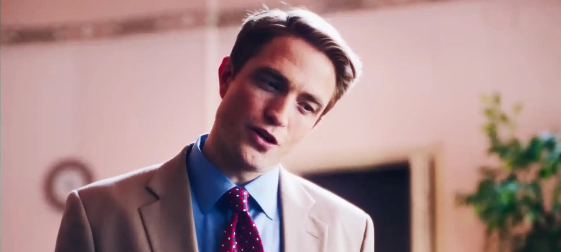 Robert Pattinson interpreta Chris Hansen no filme Primetime, inspirado em To Catch a Predator