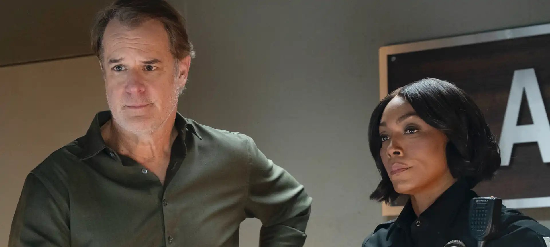 Nova temporada de 9-1-1 traz erupção vulcânica com desaparecimento de personagem principal