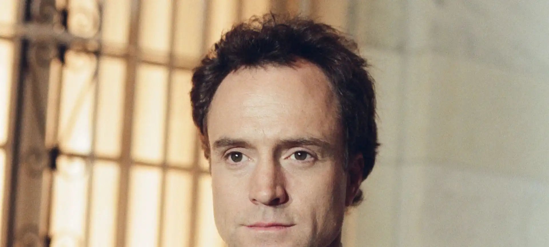 Bradley Whitford apoia retorno de The West Wing com uma condição para o elenco
