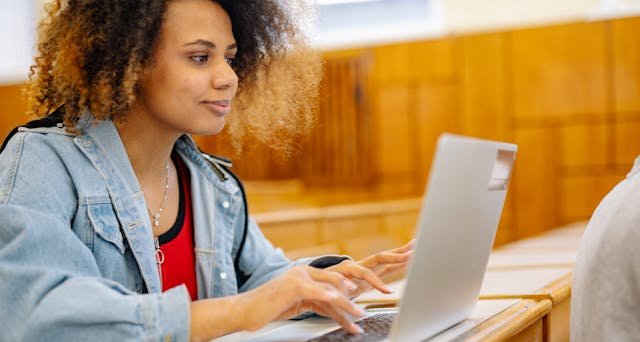 Inscrições abertas até 14/10 para especialização gratuita em Cooperativismo e Finanças pela UEMG