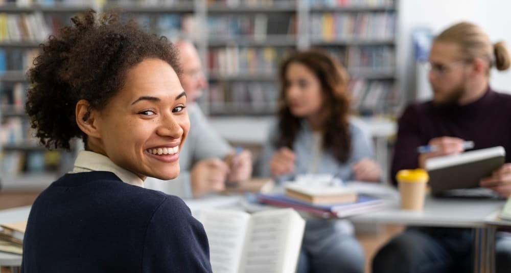 Inscrições abertas para especialização gratuita em Metodologia Contemporânea do Ensino e da Pesquisa em Educação para 2027