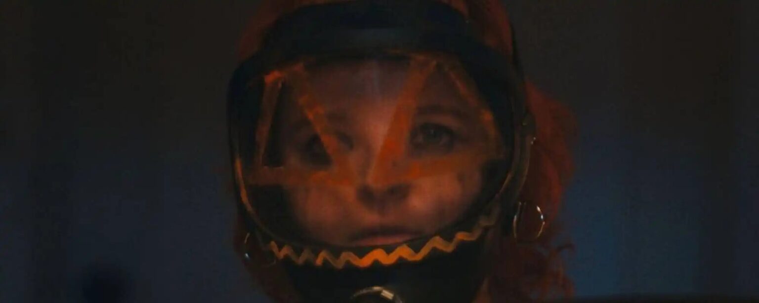 Filme de terror “Hallowarrior” combina Halloween com suspense no estilo “Esqueceram de Mim” e já está disponível