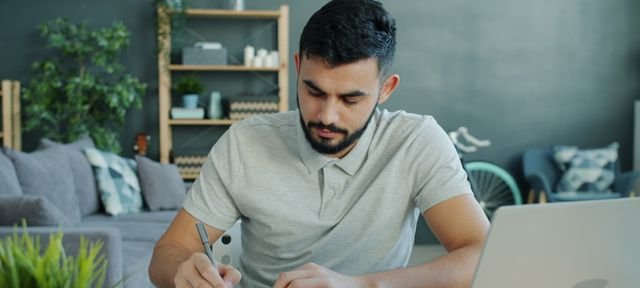 USP oferece 5 mil vagas em curso EAD sobre Inteligência Artificial Generativa aplicada ao Marketing