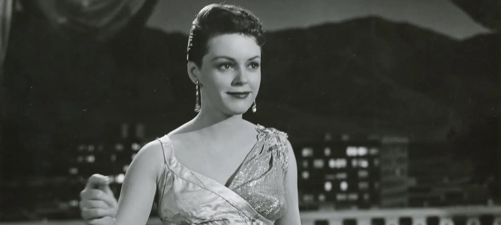 Atriz e cantora Peggy King morre aos 96 anos após luta contra Alzheimer