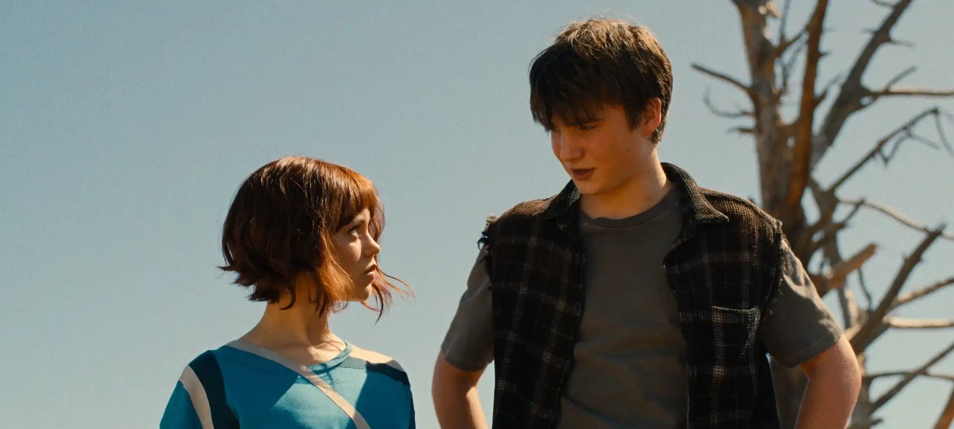 Filme de ficção científica com Jenna Ortega tem boa aprovação do público mesmo com críticas negativas