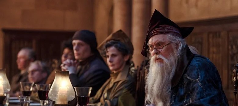 Nova série de Harry Potter na HBO revela pôster com imagem do castelo de Hogwarts